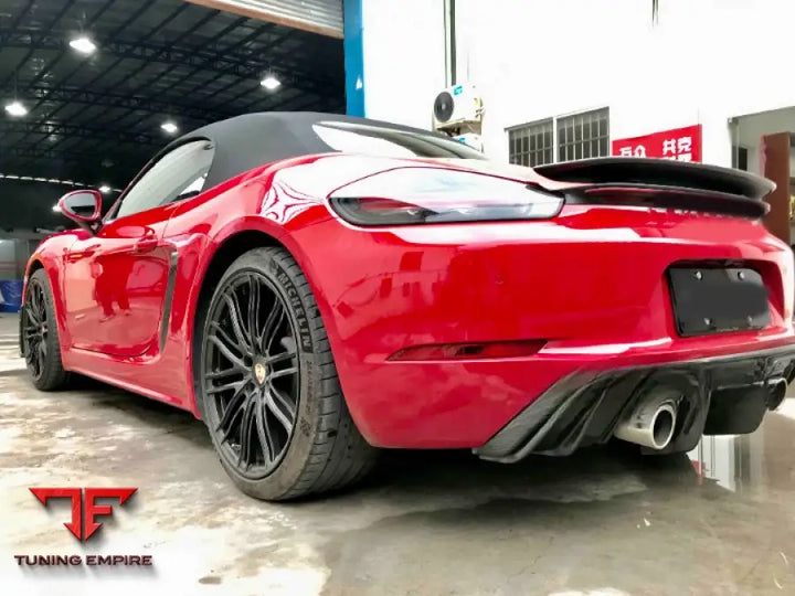 PORSCHE CAYMAN 718 982 TO GT4 CARBON CONVERSION BODY KIT