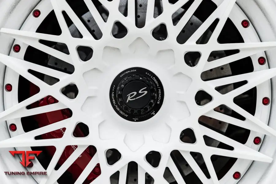 PORSCHE GT2RS FORGED WHEELS AND EXHAUST SYSTEM