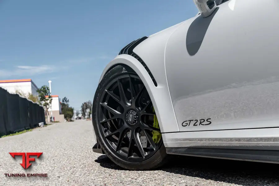 PORSCHE GT2RS FORGED WHEELS AND EXHAUST SYSTEM