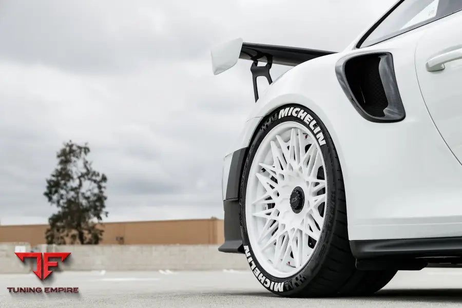 PORSCHE GT2RS FORGED WHEELS AND EXHAUST SYSTEM