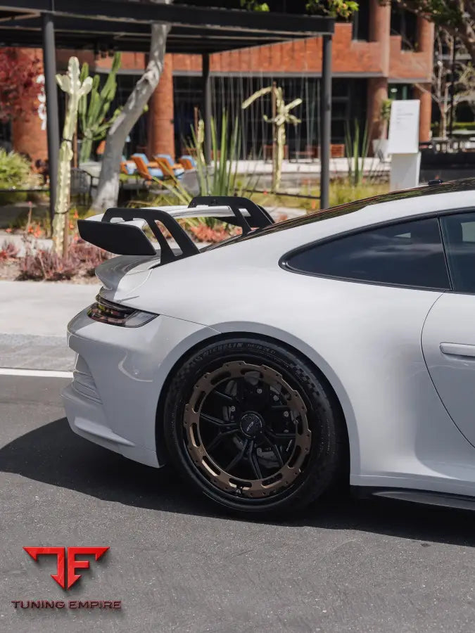 PORSCHE GT3 FORGED WHEELS AND EXHAUST SYSTEM