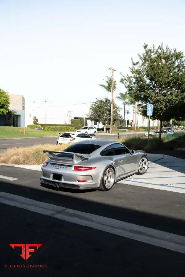 PORSCHE GT3 FORGED WHEELS AND EXHAUST SYSTEM