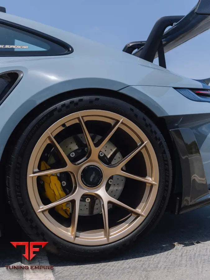 PORSCHE GT3RS FORGED WHEELS AND EXHAUST SYSTEM