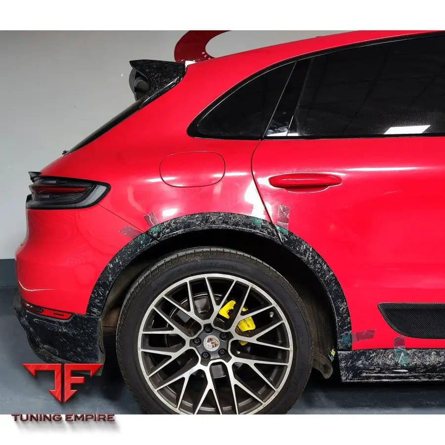 PORSCHE MACAN 95B.2 CARBON FIBER BODY KIT 2018-2021Y