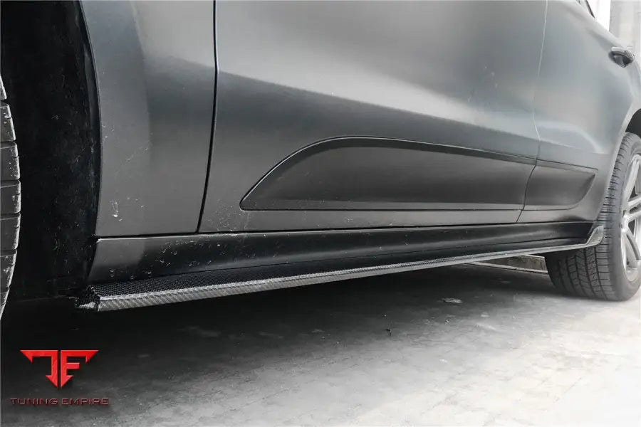 PORSCHE MACAN TA STYLE CARBON FIBER SIDE SKIRTS BSD
