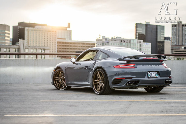 Porsche Turbo on custom forged wheels
