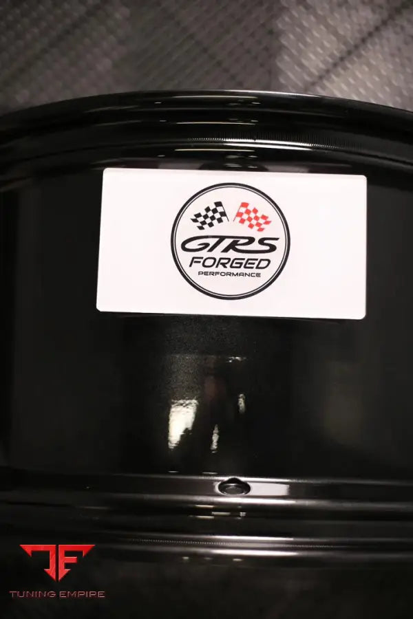 PORSCHE WHEEL GT-RS 3