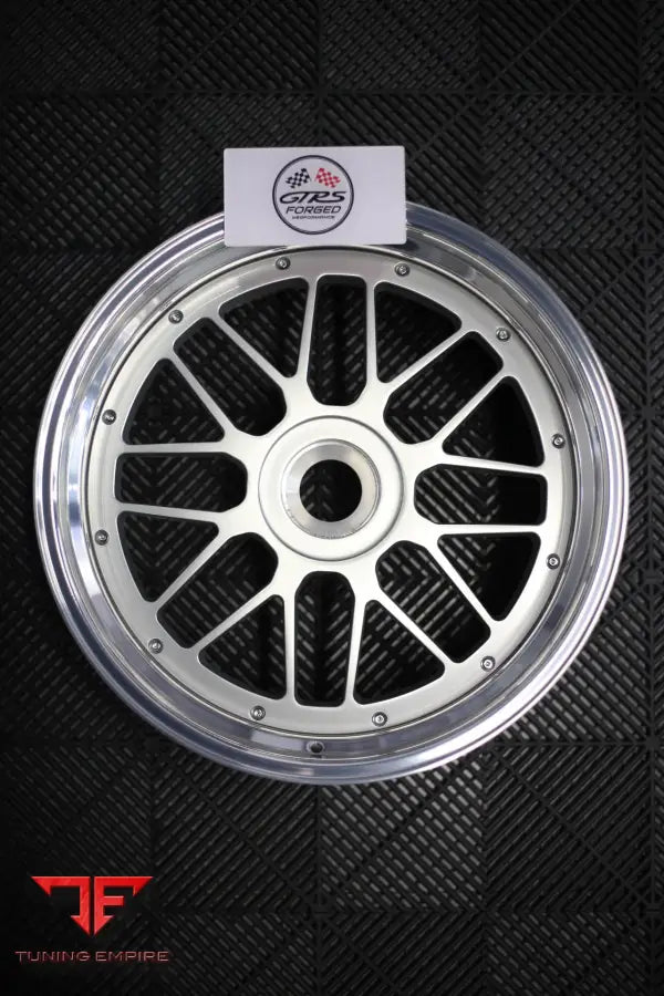 PORSCHE WHEEL GT-RS 61