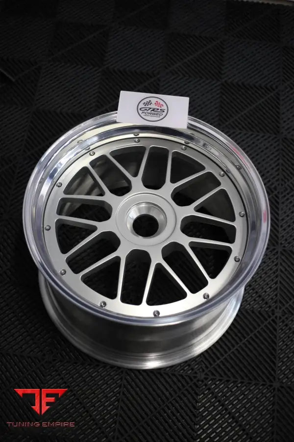 PORSCHE WHEEL GT-RS 61