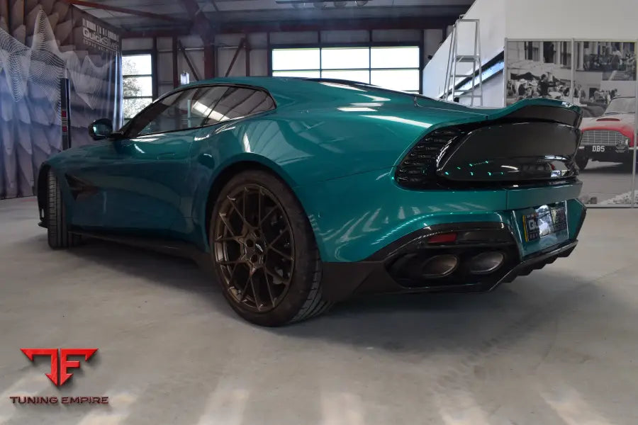 QUICKSILVER ASTON MARTIN V12 VANQUISH - TITAN SPORT SYSTEM WITH SOUND ARCHITECT™ (2025 ON)