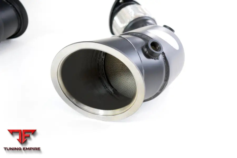 QUICKSILVER ASTON MARTIN VALOUR AND VALIANT RACE CATALYSTS (2024-25)