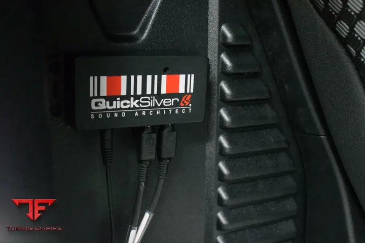 QUICKSILVER LAND ROVER DEFENDER P525 P425 V8 90 110 OR 130 - SPORT SYSTEM WITH SOUND ARCHITECT™ (2021 ON)