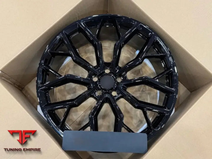 RANGE ROVER WHEEL DEFENDER L663 2024