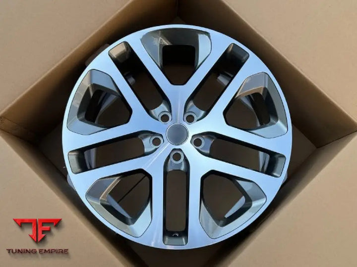 RANGE ROVER WHEEL DEFENDER L663