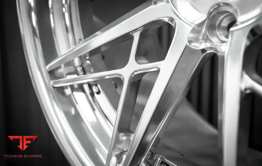 RAZOR 2-PIECE FORGED WHEELS