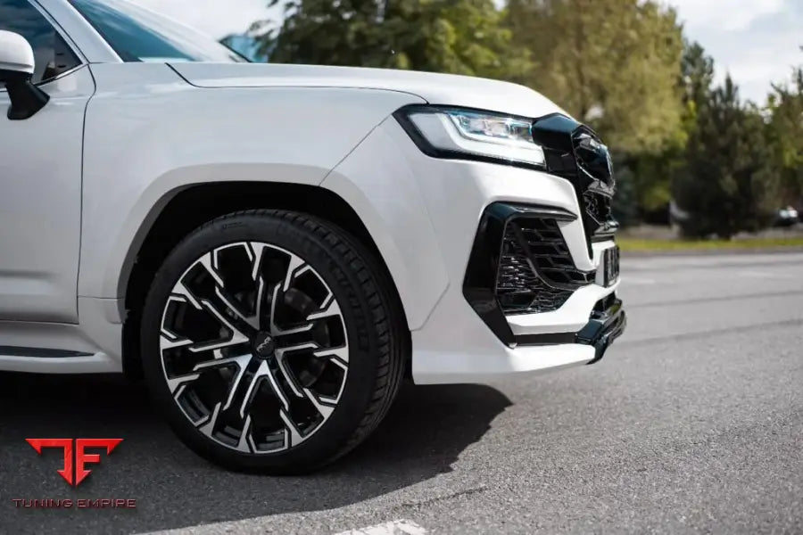 RENEGADE TOYOTA LAND CRUISER 300 BODY KIT