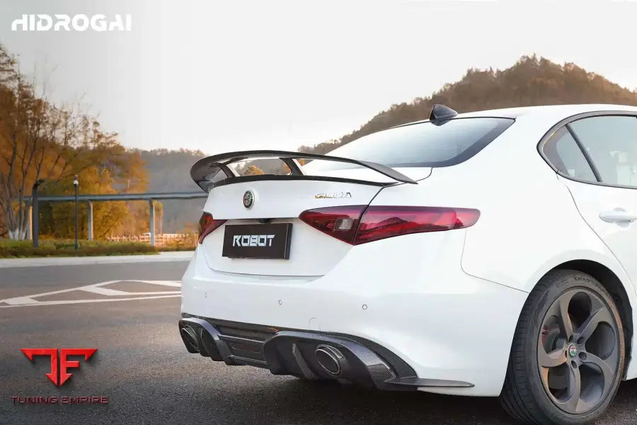 ROBOT Alfa Romeo Giulia Lowline Body Kit (Hydrogai Series) - Base FRP kit - Full Body Kits