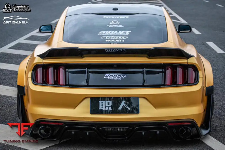 ROBOT Ford Mustang V3 Duck Tail + Boot Cover - Spoilers & Rear Wings