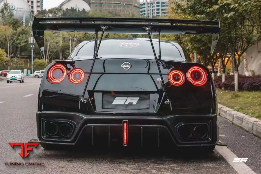 ROBOT Nissan GTR Narrowbody R35 Rear Diffuser - Rear Bumpers & Diffusers