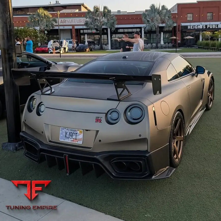 ROBOT Nissan GTR Narrowbody R35 Rear Diffuser - Rear Bumpers & Diffusers