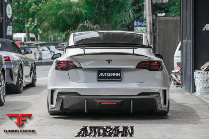 ROBOT Tesla Model 3 ’HACKER’ Rear Bumper & Diffuser (2017–2023 pre-facelift) - Rear Bumpers & Diffusers