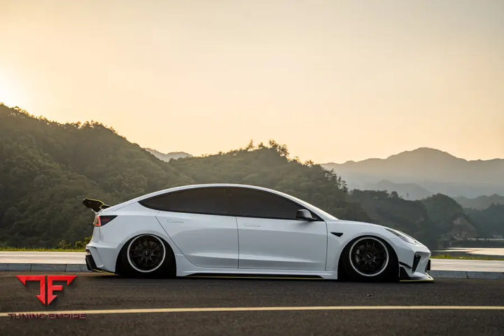 ROBOT Tesla Model 3 ’HACKER’ Side Skirts (2017–2023 pre-facelift) - Side Skirts