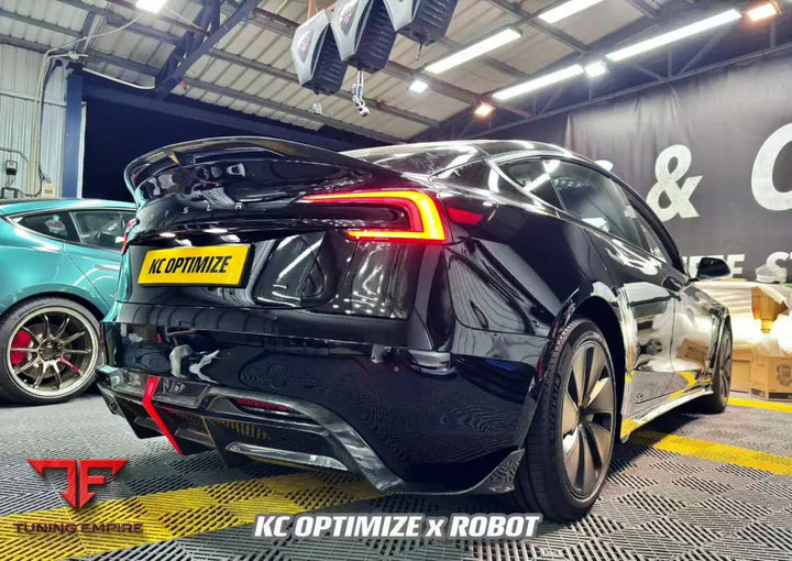 ROBOT Tesla Model 3 Highland Diffuser - Rear Bumpers & Diffusers