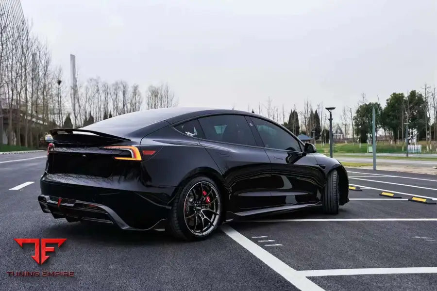 ROBOT Tesla Model 3 Highland Diffuser - Rear Bumpers & Diffusers