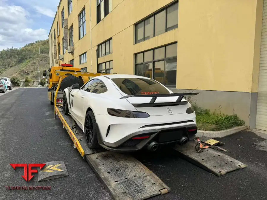 ROBOT Works Mercedes AMG GT Rear Bumper & Diffuser - Rear Bumpers & Diffusers