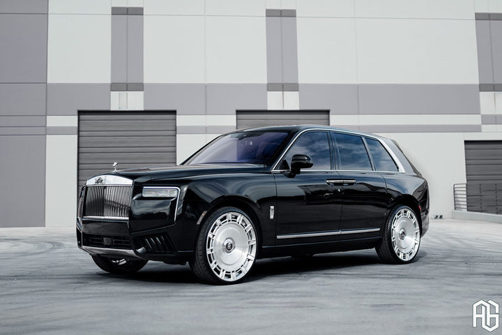 Rolls-Royce Cullinan on custom forged wheels