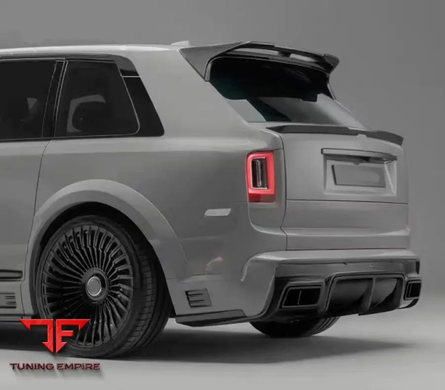 ROLLS ROYCE CULLINAN 2018 + DRY CARBON BODY KIT