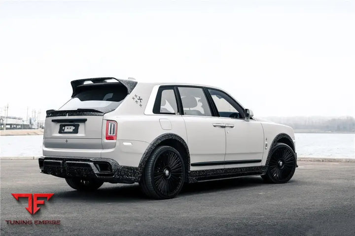 ROLLS-ROYCE CULLINAN BKSS STYLE CARBON FIBER DOOR PANEL COVER BSD