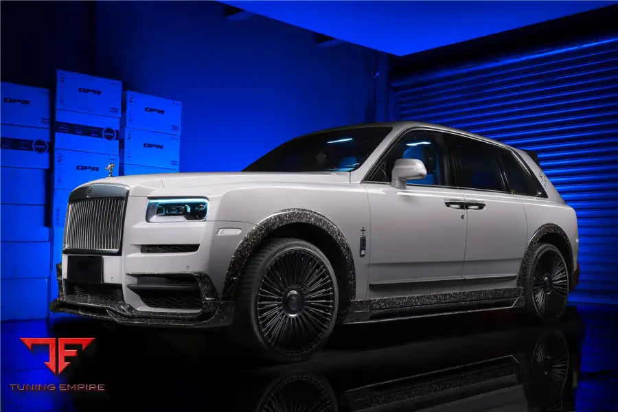 ROLLS-ROYCE CULLINAN BKSS STYLE CARBON FIBER DOOR PANEL COVER BSD
