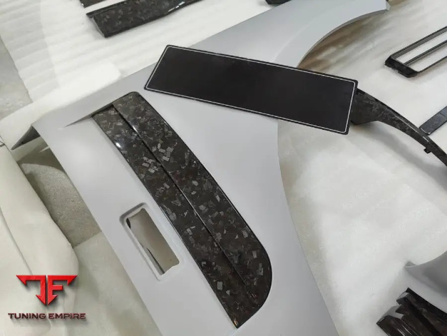 ROLLS-ROYCE GHOST 2020 + DRY CARBON BODY KIT