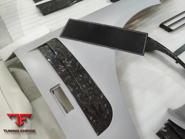 ROLLS-ROYCE GHOST 2020 + DRY CARBON BODY KIT