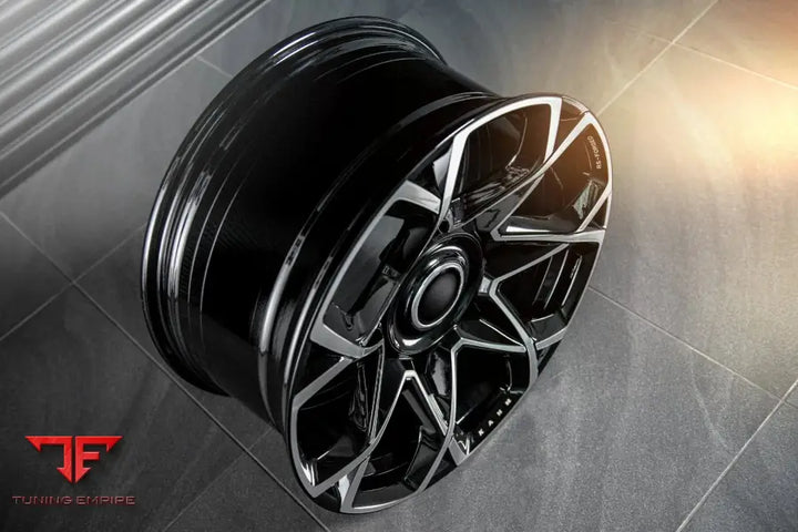 ROLLS-ROYCE PHANTOM 8 KAHN FORGED WHEELS