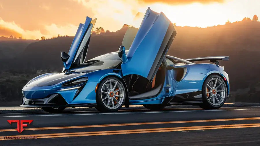 MCLAREN ARTURA CARBON PARTS