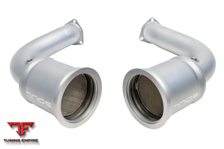 SOUL Urus downpipes detail