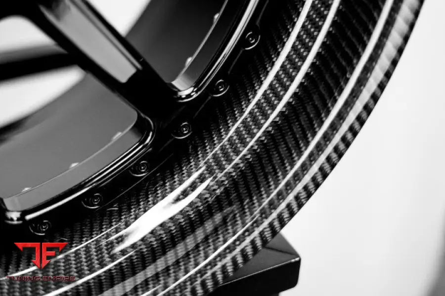 STRASSE R10 COMPETITION