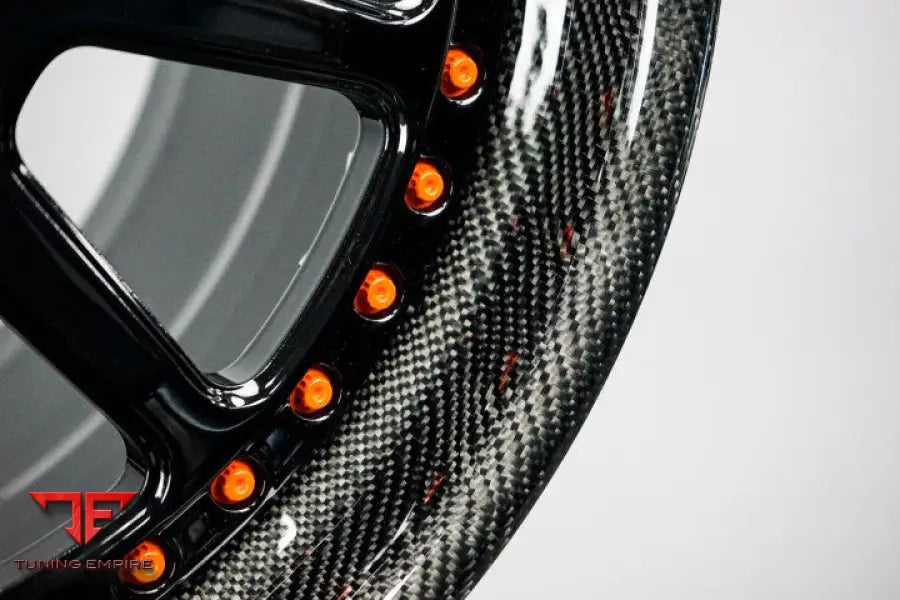 STRASSE R10 COMPETITION FORGED WHEELS