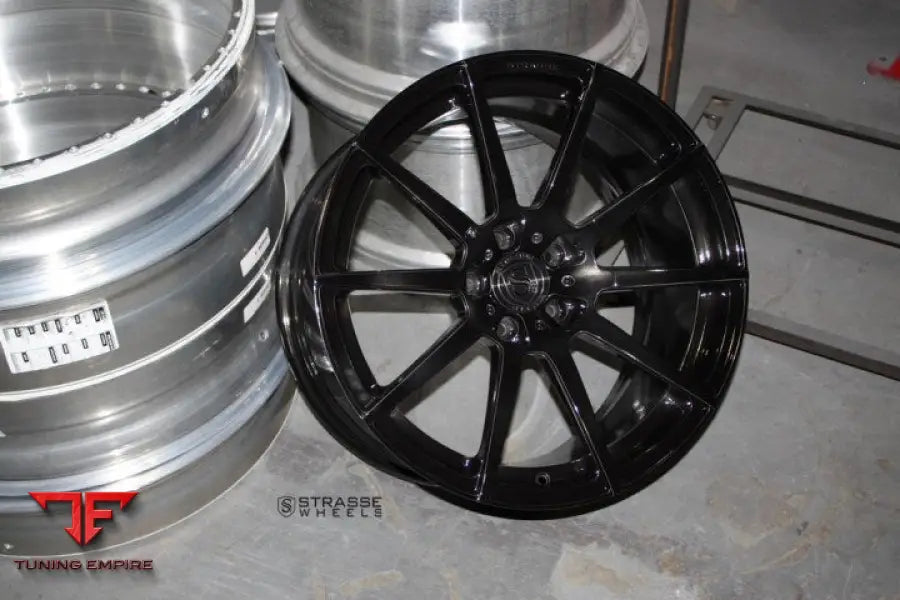 STRASSE R10 DEEP CONCAVE FORGED WHEELS