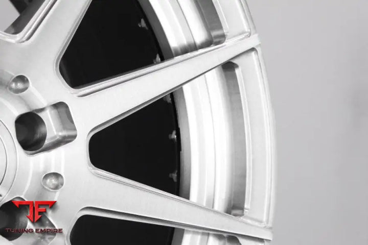 STRASSE R10 DEEP CONCAVE FORGED WHEELS