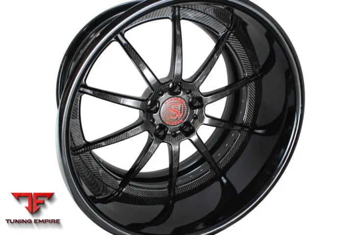 STRASSE R10 SIGNATURE