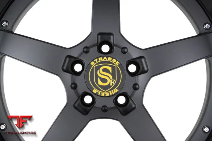 STRASSE S5 PERFORMANCE