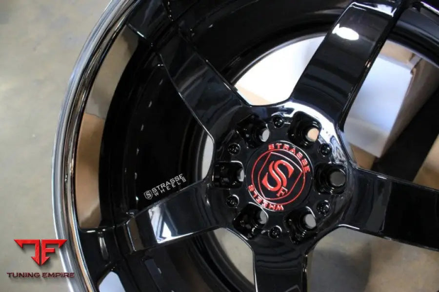 STRASSE S5 SIGNATURE