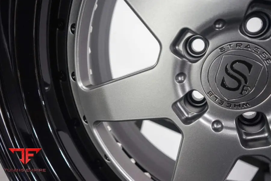 STRASSE S6 COMPETITION