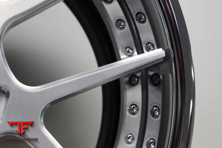 STRASSE SM5 DEEP CONCAVE FORGED WHEELS