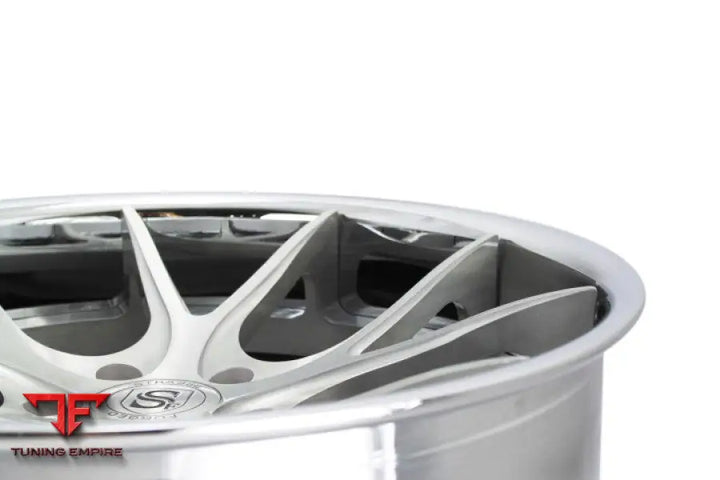STRASSE SM5R DEEP CONCAVE FORGED WHEELS