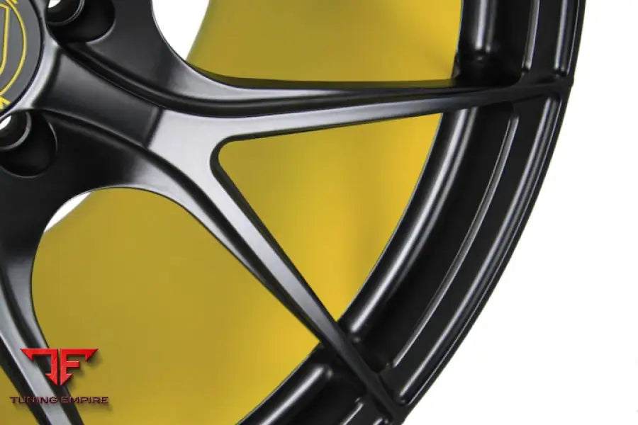 STRASSE SM5R DEEP CONCAVE FORGED WHEELS