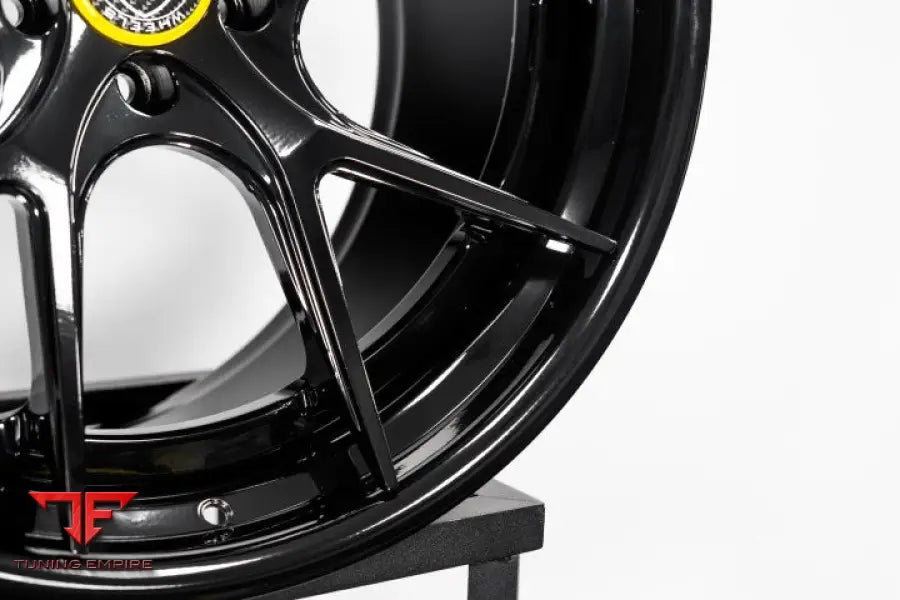 STRASSE SM5R DEEP CONCAVE FORGED WHEELS
